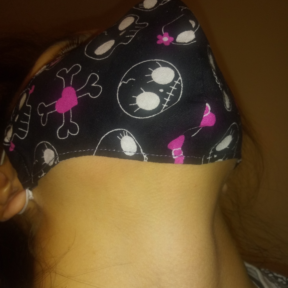 2-Skulls Face Masks - Picture 4 of 4